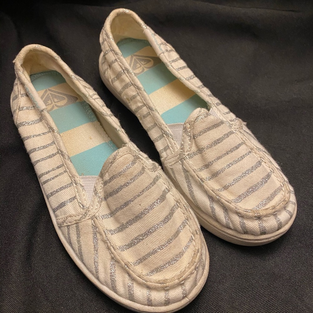 Roxy-Youth White/Silver Glitter‎ Stripe -Size 13